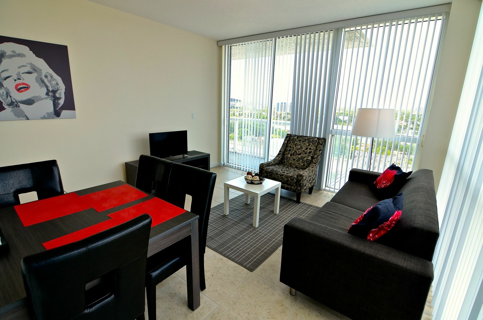 Riviera Luxury Living At River Oaks Marina And Tower ميامي المظهر الخارجي الصورة